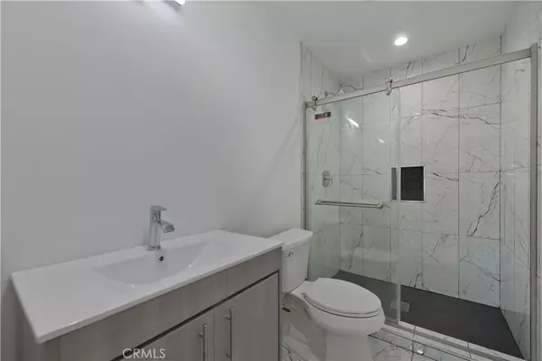 Van Nuys, CA 91405,6644 Lemona Avenue