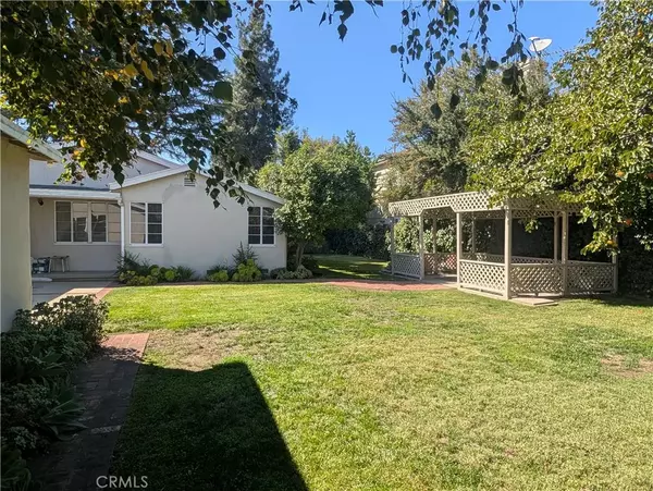 Studio City, CA 91604,11581 Valley Spring Ln