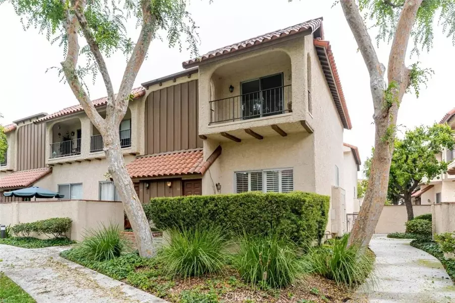 19545 Sherman Way #66, Reseda, CA 91335