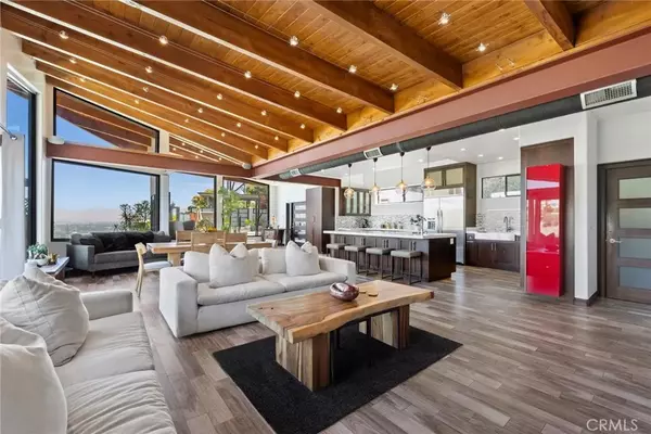 Sherman Oaks, CA 91423,3655 Glenridge