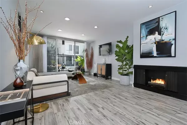 West Hollywood, CA 90046,1351 N Crescent Heights Boulevard #114