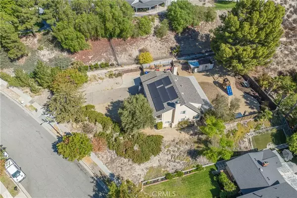 Canyon Country, CA 91387,28816 Kenroy Avenue