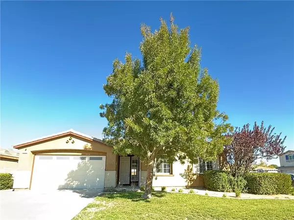 1233 Wellington Drive, Palmdale, CA 93551