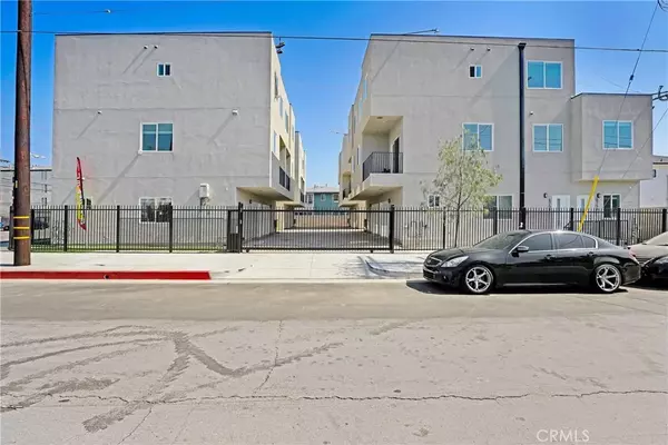 6752 Vanowen Ave, North Hollywood, CA 91605