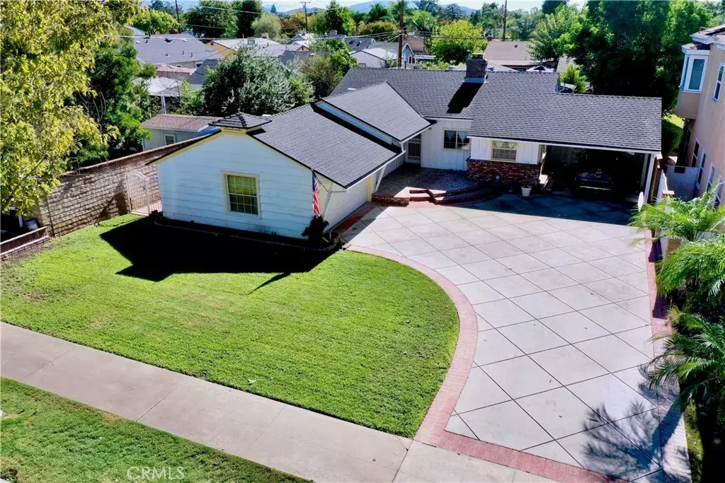 San Fernando, CA 91340,316 Orange Grove