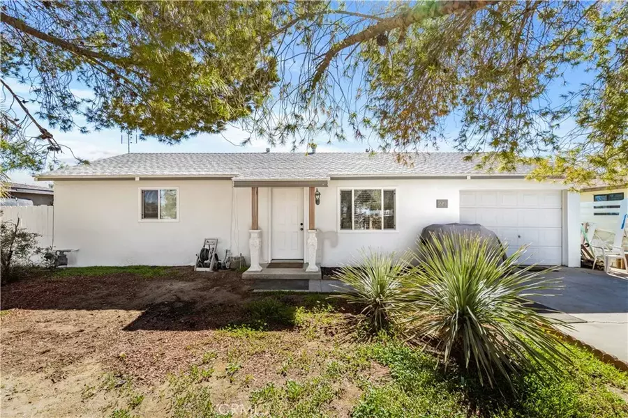 225 W French Avenue, Ridgecrest, CA 93555