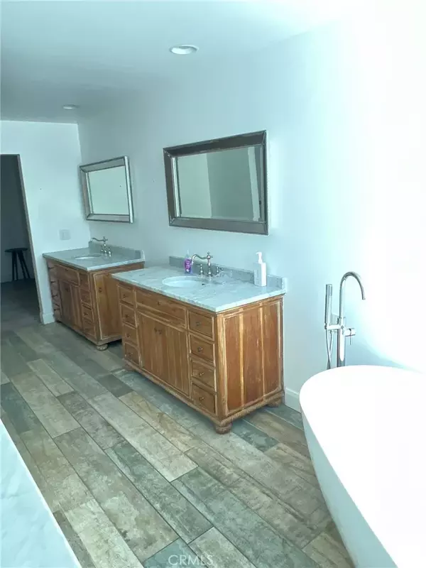 23760 Oakfield, Hidden Hills, CA 91302