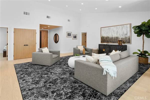 Encino, CA 91316,5711 Ostrom