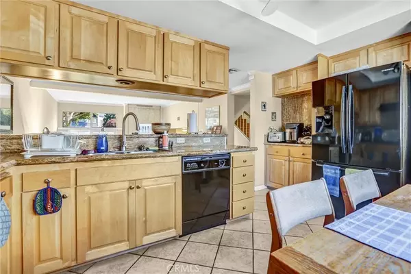 Marina Del Rey, CA 90292,4771 La Villa Marina #L