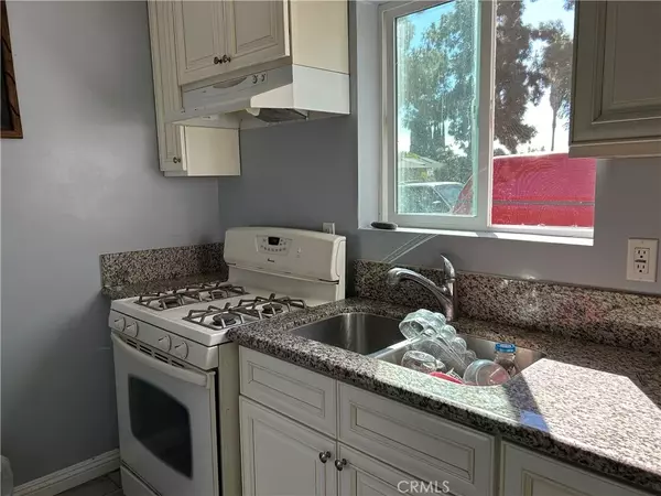 Reseda, CA 91335,8139 Etiwanda Avenue