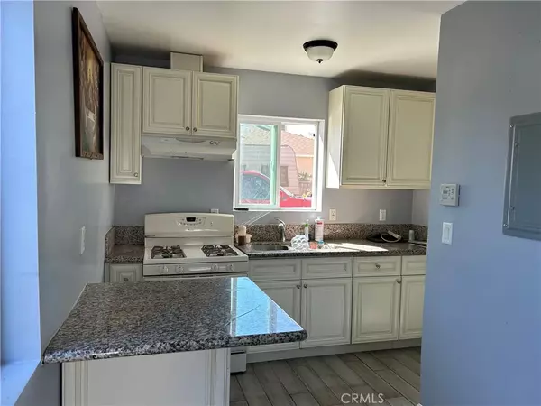 Reseda, CA 91335,8139 Etiwanda Avenue