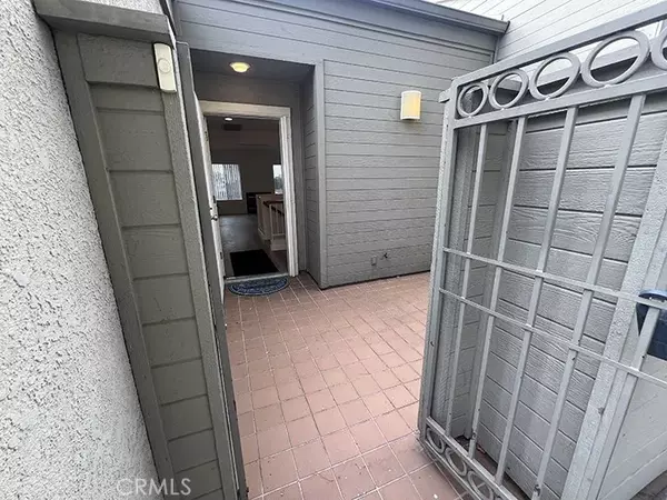 Granada Hills, CA 91344,15796 Midwood Drive #2