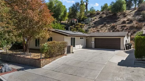 Canyon Country, CA 91351,18816 Darter