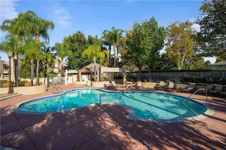 23705 Del Monte Drive #235, Valencia, CA 91355