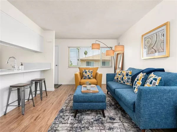 Palm Desert, CA 92260,72670 Thrush Road #4