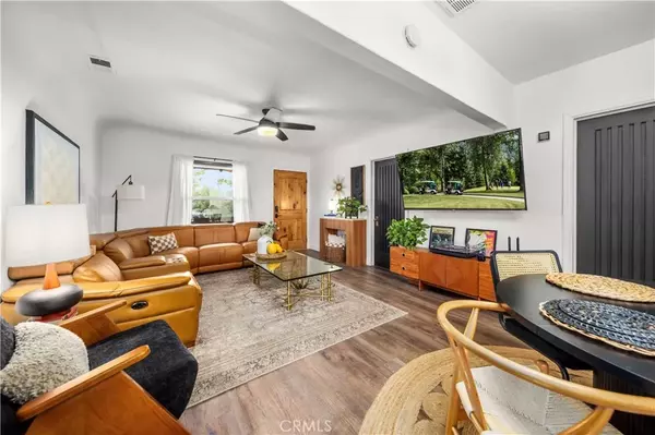 Tehachapi, CA 93561,324 E F Street