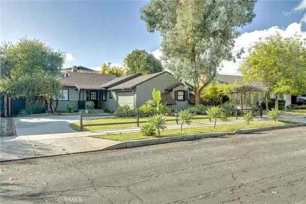 Sherman Oaks, CA 91411,5425 Halbrent