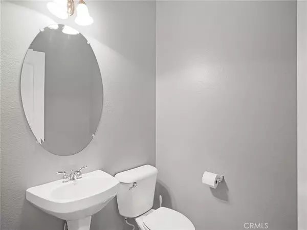 Saugus, CA 91350,21103 Cross Creek Drive