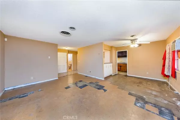 Woodland Hills, CA 91367,6227 Glide Avenue