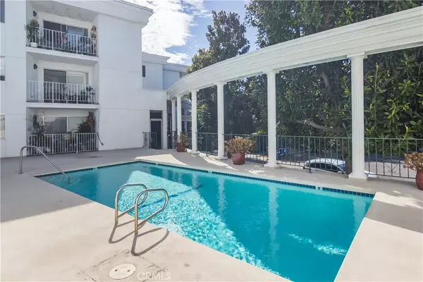 Sherman Oaks, CA 91403,4520 Natick