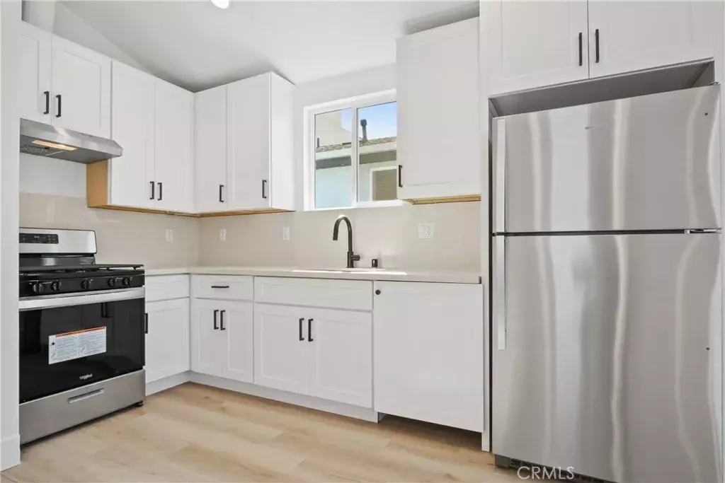 Los Angeles, CA 90002,9239 Firth