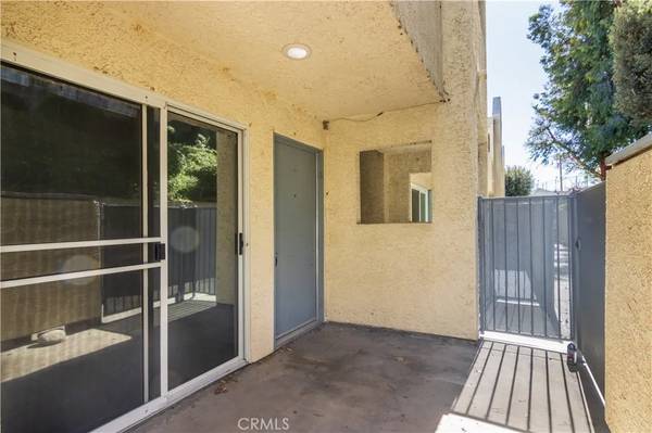 Canyon Country, CA 91351,18209 Sierra Highway #35