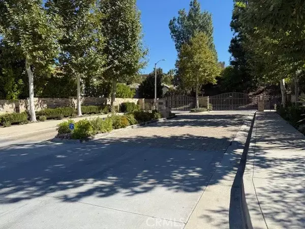 Calabasas, CA 91302,22244 Craft