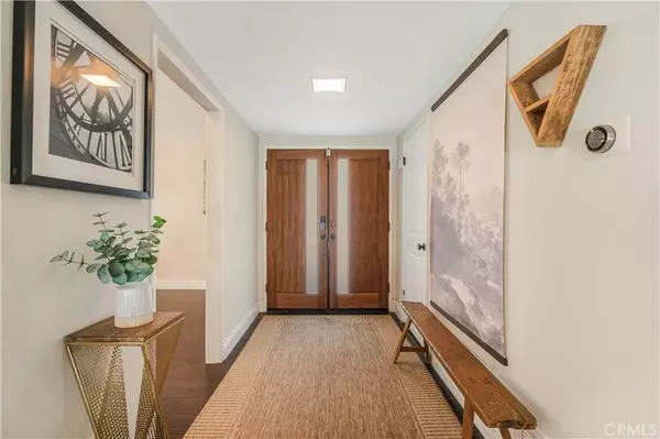 Woodland Hills, CA 91367,5329 Blanco Avenue