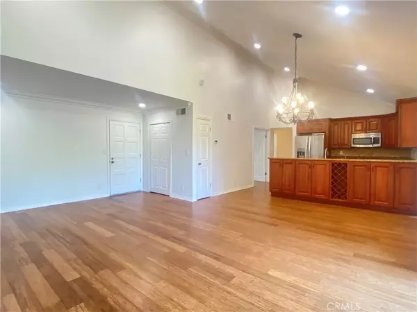 Calabasas, CA 91302,23351 Park Sorrento #70
