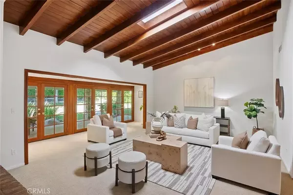 Tarzana, CA 91356,4519 Sendero Place