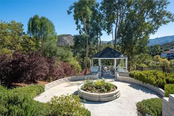 Agoura Hills, CA 91301,28933 Wagon Road