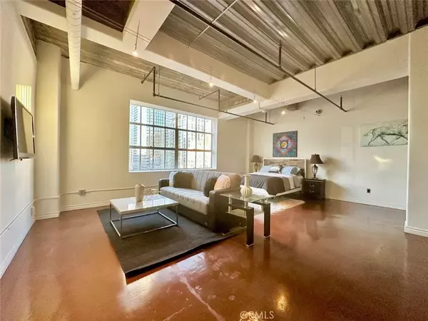 Los Angeles, CA 90013,312 W 5th Street #1105