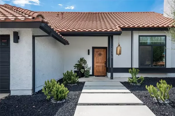 Saugus, CA 91350,20376 Lisa Gail