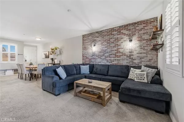 Camarillo, CA 93012,209 Riverdale Court #560