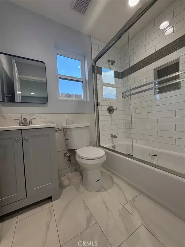 Palmdale, CA 93550,2137 Estrella Court #B