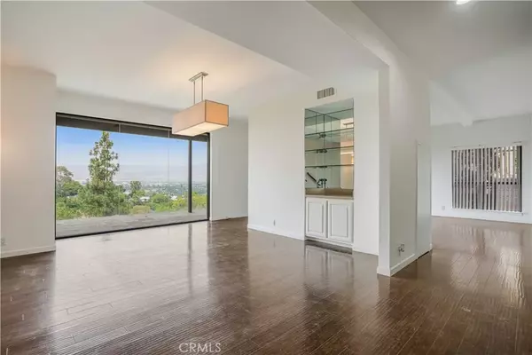 Studio City, CA 91604,3622 Roberts View