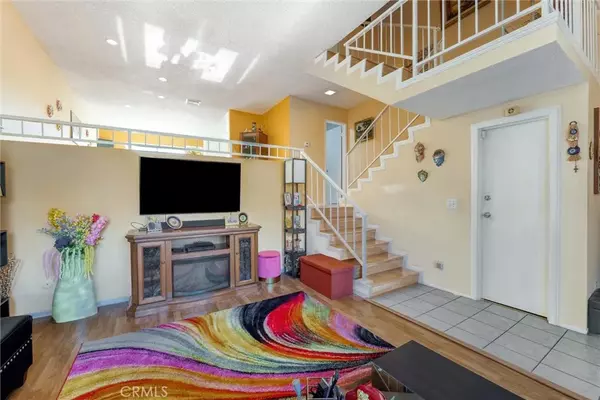 Reseda, CA 91335,19545 Sherman Way #97