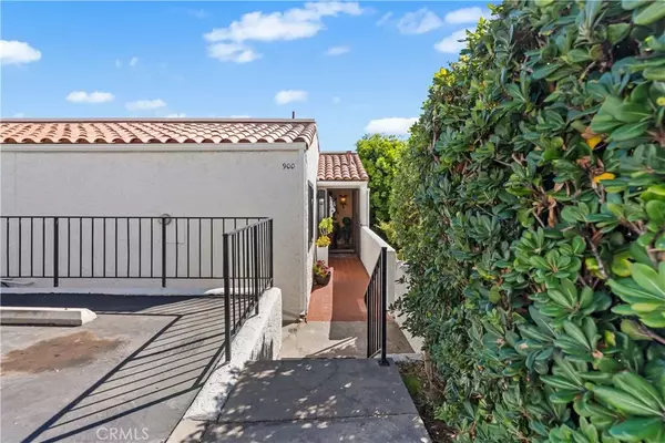 Ventura, CA 93001,900 Vallecito