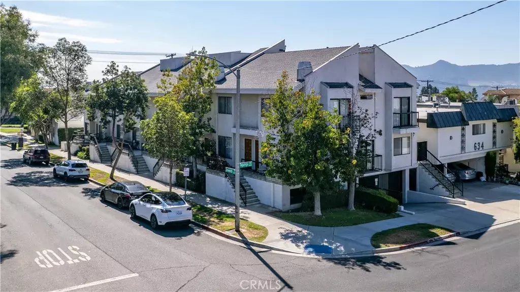 638 E Tujunga Avenue, Burbank, CA 91501