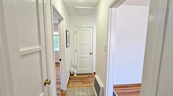 Encino, CA 91316,17634 Bromley Street