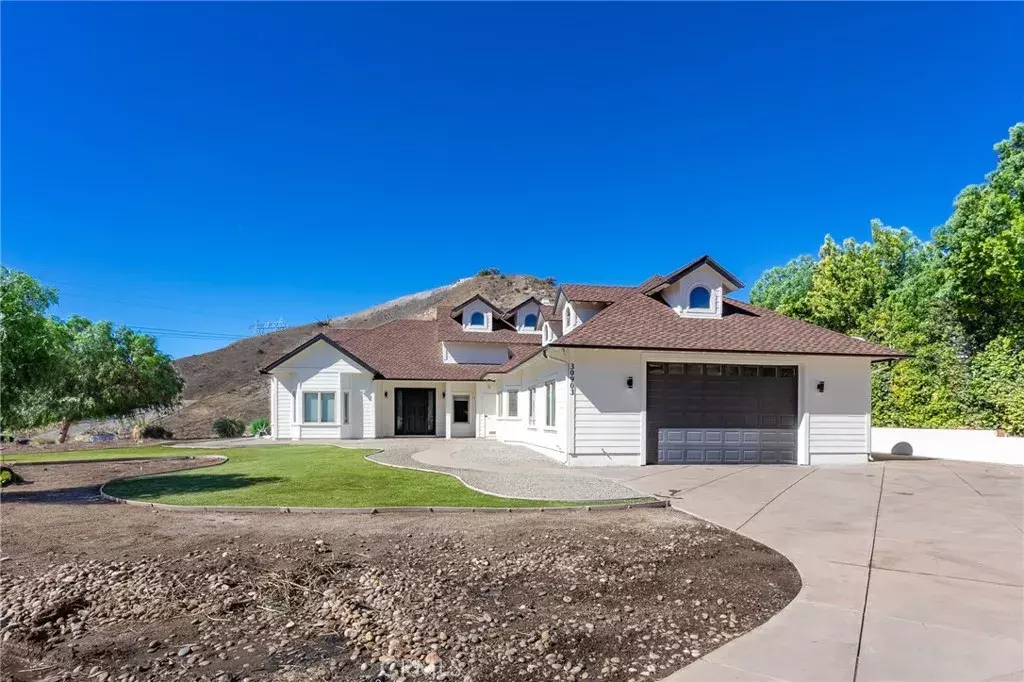 Canyon Country, CA 91390,30903 Carmen