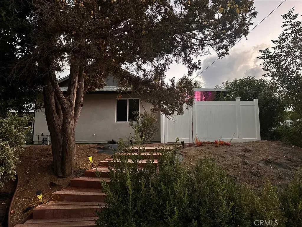 West Hills, CA 91307,7069 Deveron Ridge Road