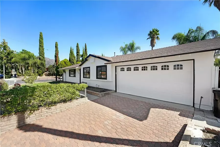 12940 Harding Street, Sylmar, CA 91342