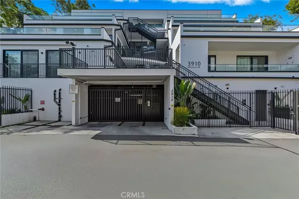 Los Angeles, CA 90068,3910 Kentucky