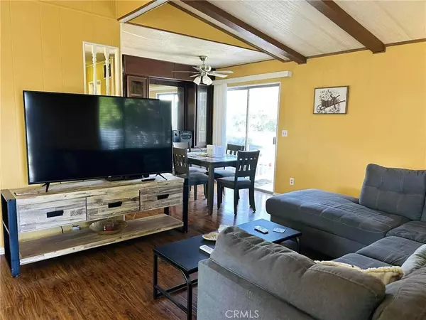 Canyon Country, CA 91351,18540 Soledad Canyon #10