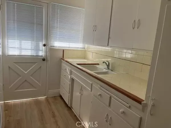 Hollywood Hills East, CA 90068,3370 Barham Boulevard