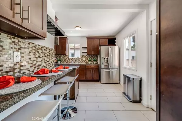 Reseda, CA 91335,6901 Bertrand Ave Avenue