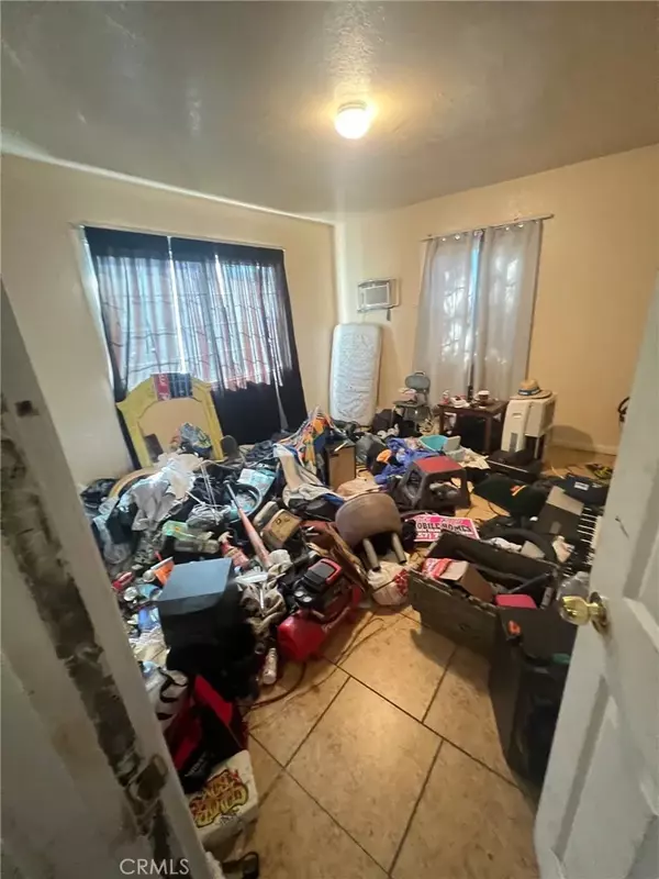 Rialto, CA 92376,350 N Park