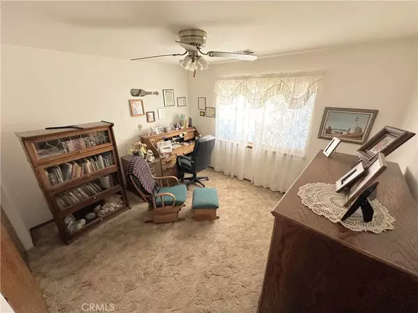 Lancaster, CA 93535,43831 Victor