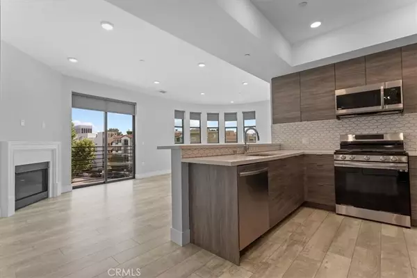 4383 Sepulveda Boulevard #201, Sherman Oaks, CA 91403